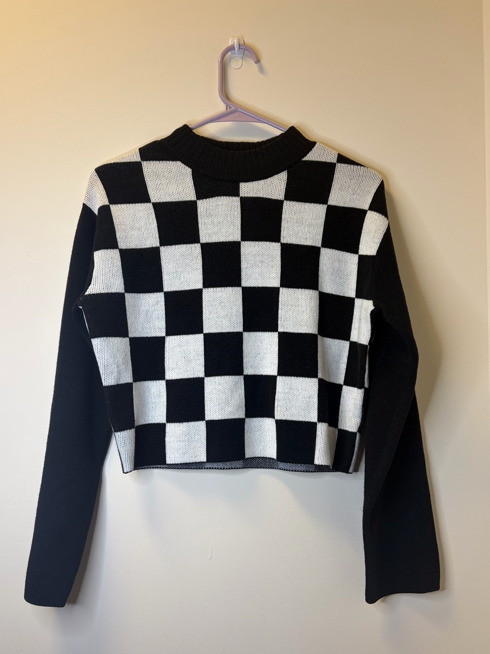 H&M Black & White Checkerboard Cropped Sweater – Youth Size 16/18 (fits like XS)